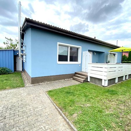Kapitaens-Bungalow Am See Göhren-Lebbin Dış mekan fotoğraf